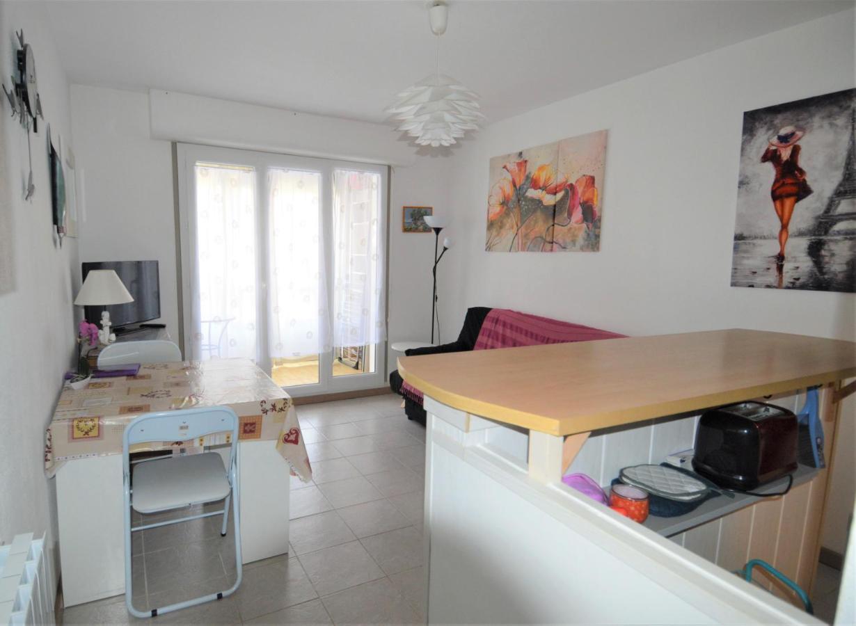Apartment Avec Loggia - Proche Centre Et Courseulles-sur-Mer