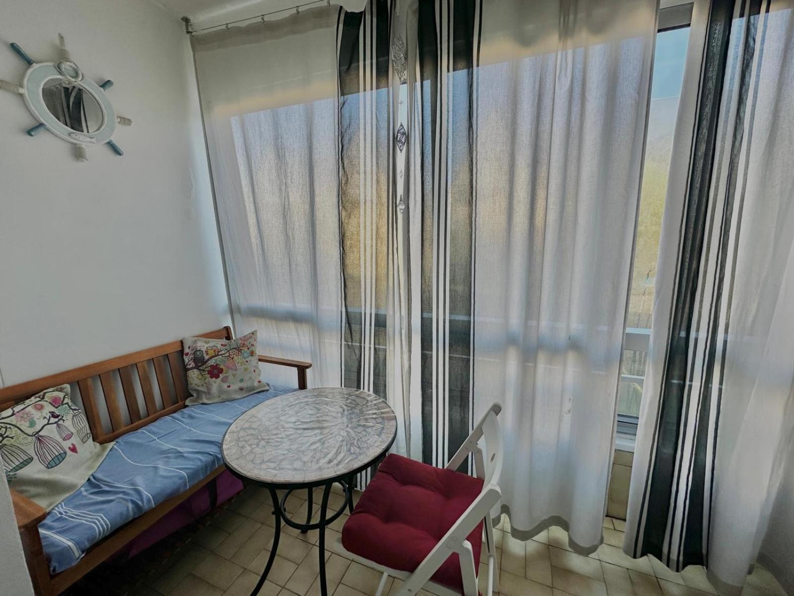 Avec Loggia - Proche Centre Et Apartment *
